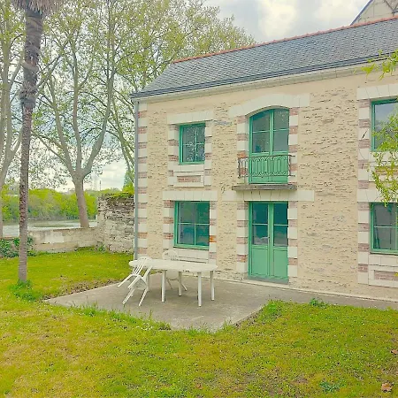 Angers, La Belle De Maine Apartment Exterior photo